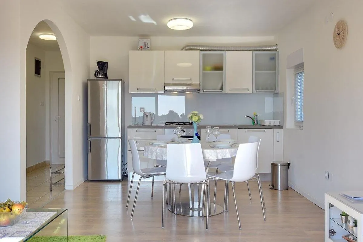Apartment Zajec Premantura